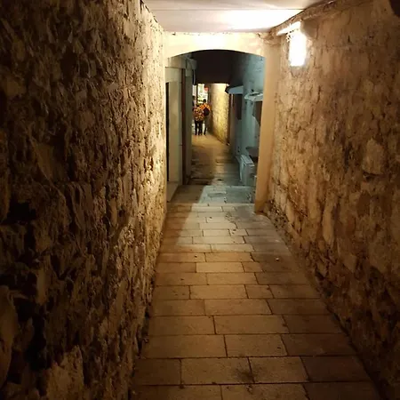 Apartment Old Town Hesed