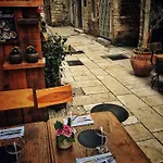 Old Town Hesed Daire Split