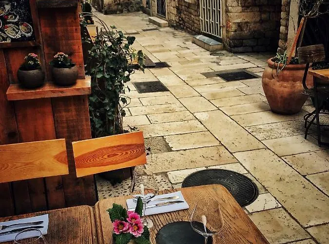 Old Town Hesed Apartment Split