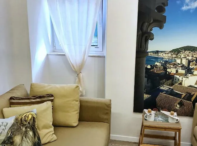 Old Town Hesed Apartment