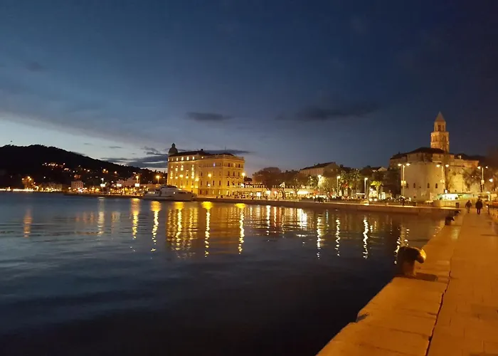 Old Town Hesed דירה